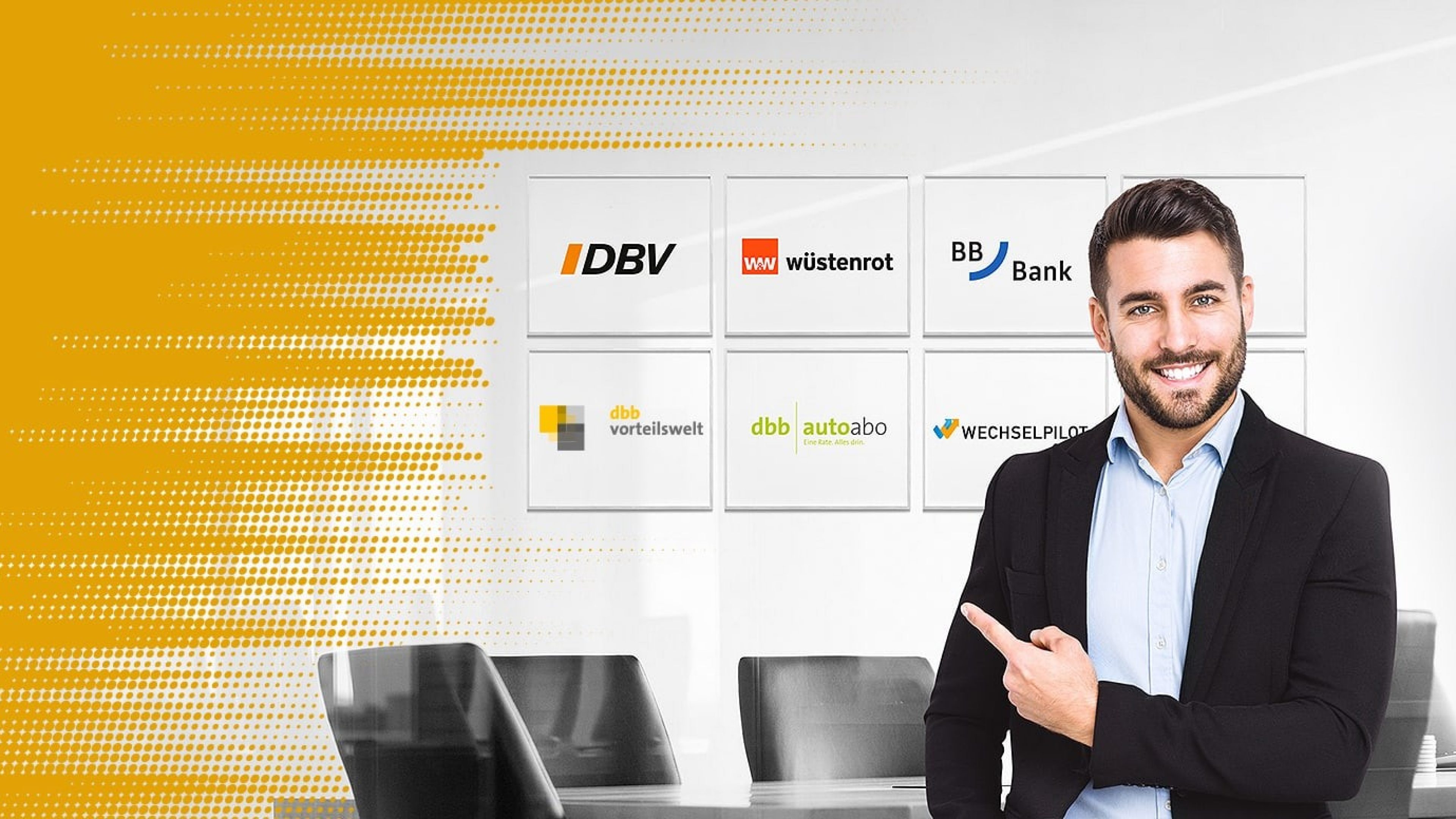 Mann stellt die unterschiedlichen Versicherungspartner vor