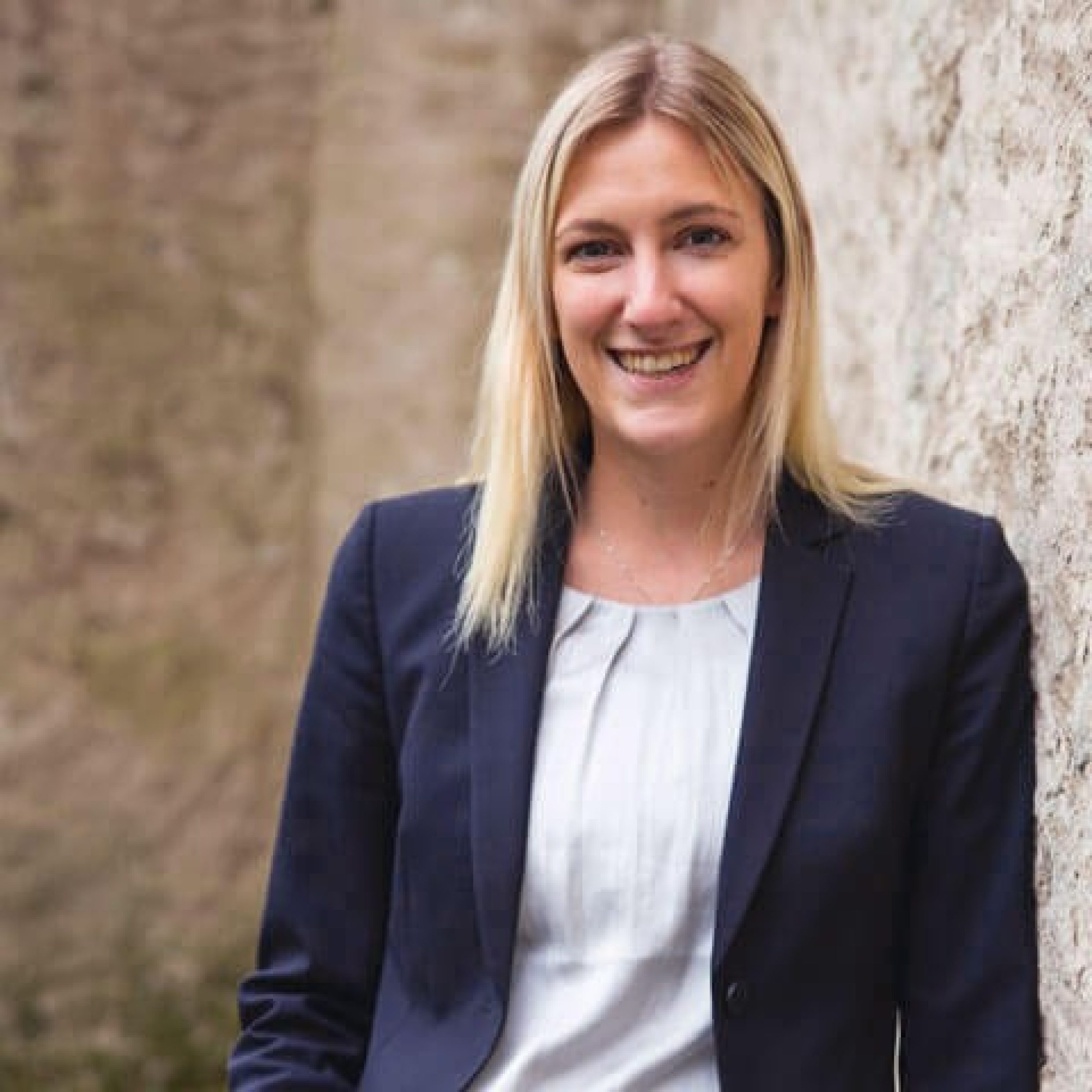 Sarah Miriam Juhr, selbstständige Finanzberaterin für Swiss Life Select